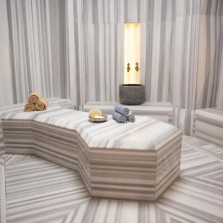 Otel On'live Çeşme