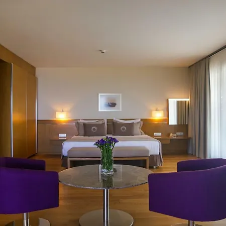 On'live Hotel 5*