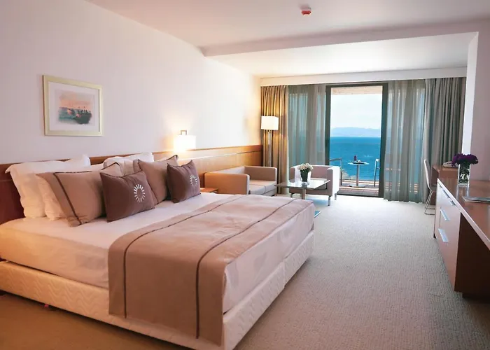 Hotel On'live Çeşme