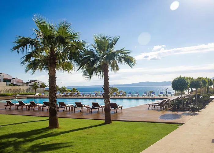 Hotel On'live Çeşme